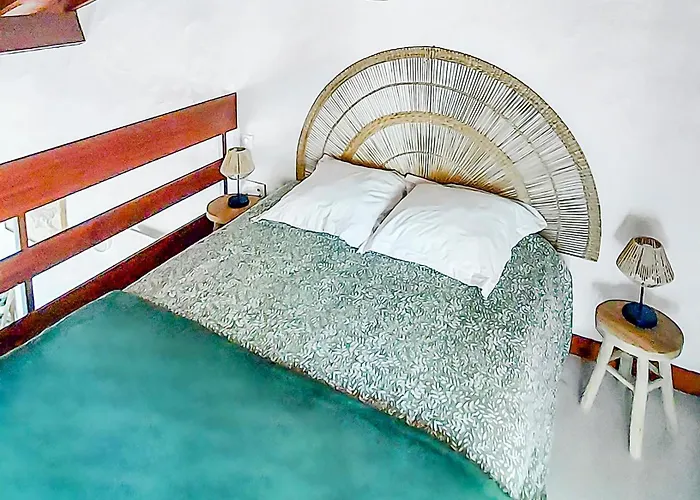 Ressourçant Dans Un Cadre Paisible Et - 5 *