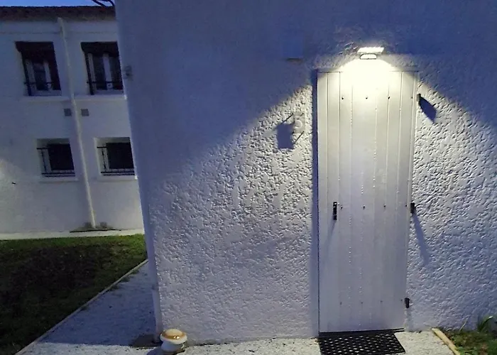 Ressourçant Dans Un Cadre Paisible Et - 5 *